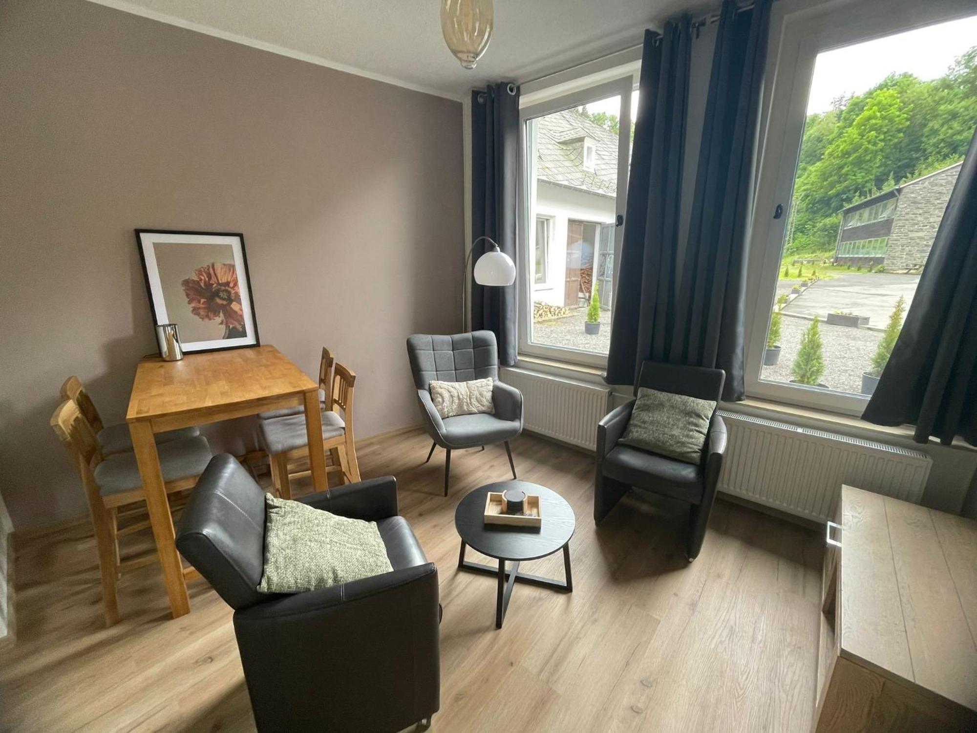 Aeuchen Am Rosenthal Apartment Monschau Luaran gambar